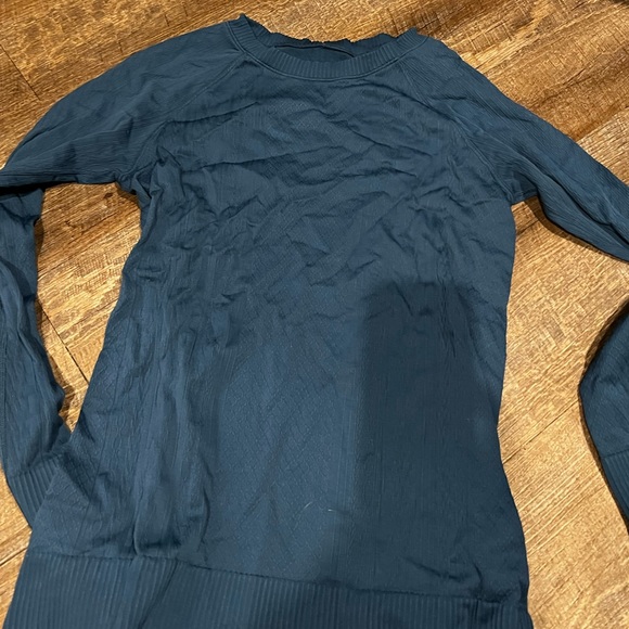 Lululemon long sleeve - Picture 1 of 1